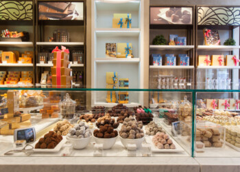 Godiva product displays product display of chocolates at godiva store