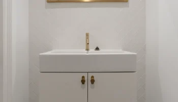 Wash basin with brass fittings white wash basin with brass fittings