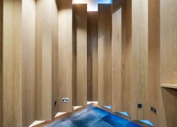 Timber panelled walls in Olympia Henley Suite timber panelled walls in conference suite